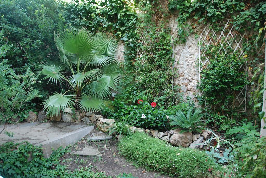 B&B Villa Feline Κάννες Δωμάτιο φωτογραφία